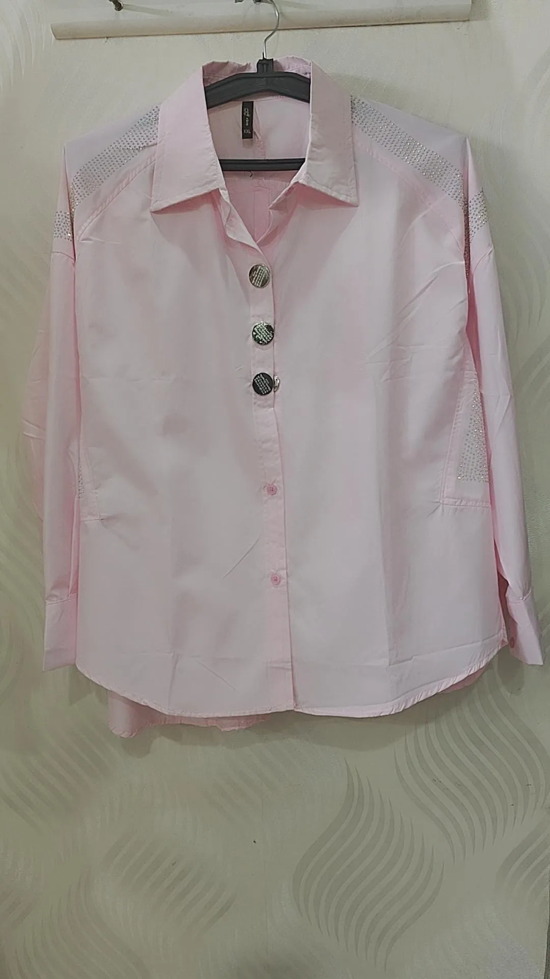 Cotton shirt with shoulder work
