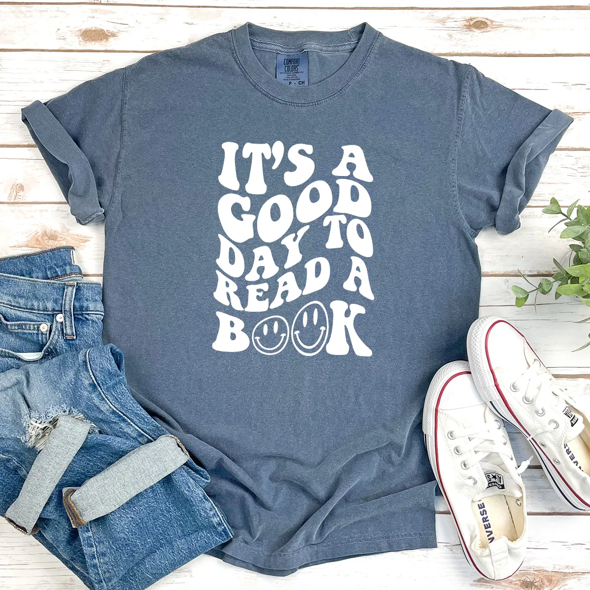 good day to read cotton tee