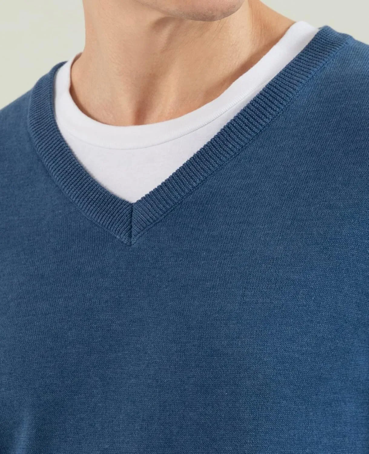 QUALFORT Mens 100% Cotton V-Neck Sweater, Soft Lightweight Pullover Knitwear for Casual Wear