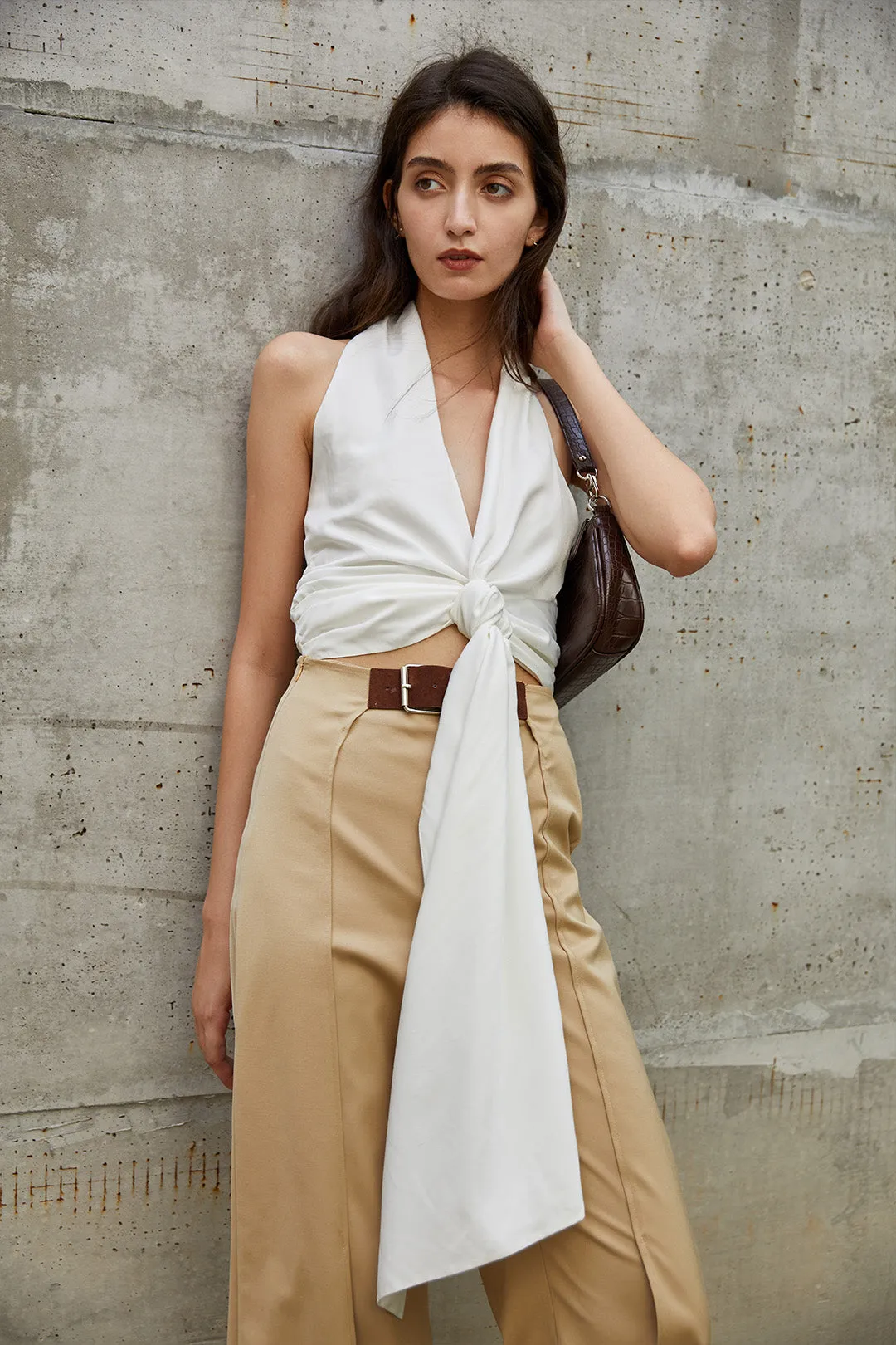 V-neck halterneck twist top | White top | Vacation top
